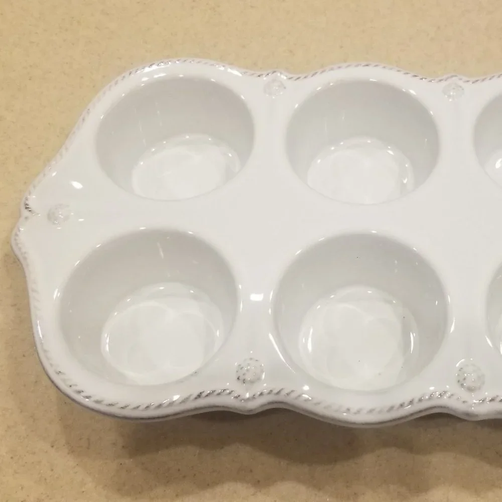 RARE JULISKA WHITE BERRY & THREAD CERAMIC CUPCAKE MUFFIN PAN BAKING COOKING DISH